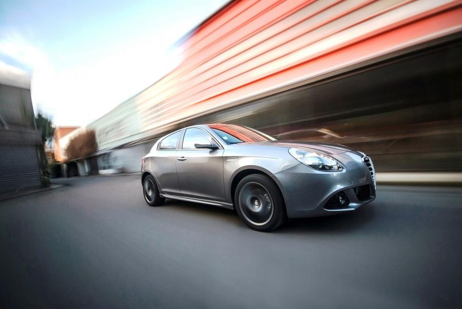  Alfa Romeo Giulietta Collezione (940) 2012 года  (фото 2 из 15)